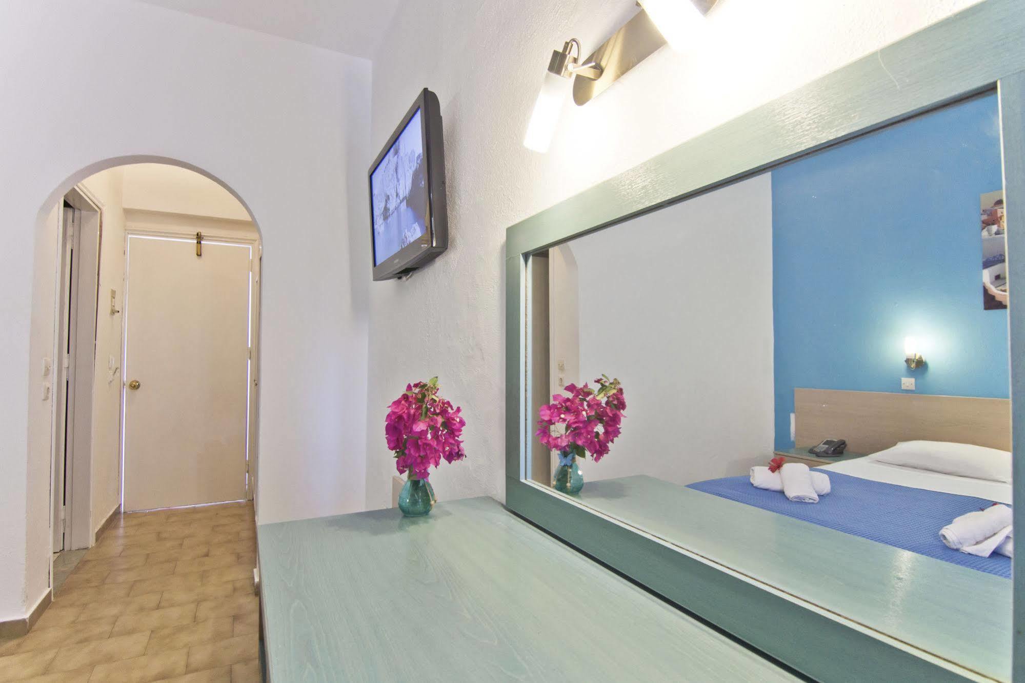 Argo Hotel (Adults Only) ฟาลิรากี ภายนอก รูปภาพ